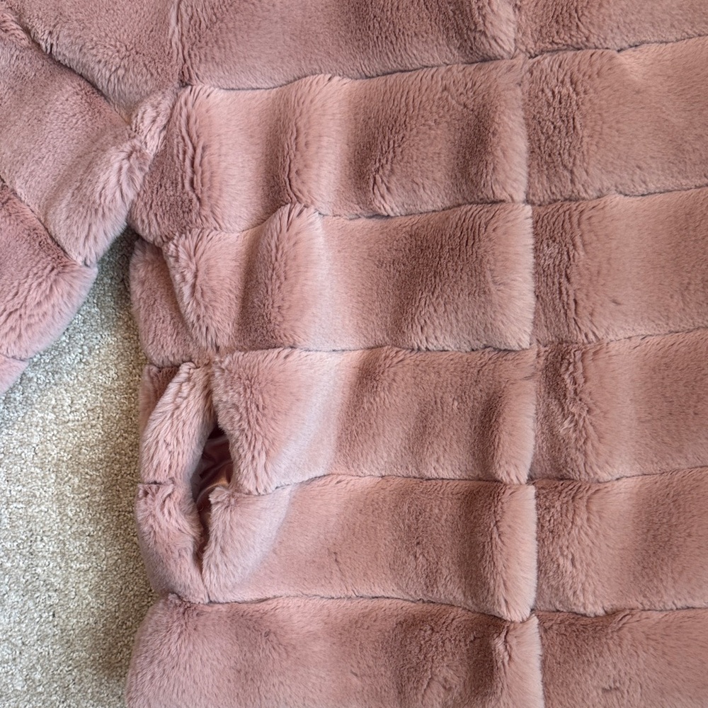 Women's Pink Faux Fur Jacket - Picture 4 of 11